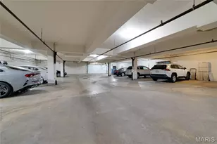 15593 Bedford Forge Dr, Chesterfield, MO 63017 - Photo 31