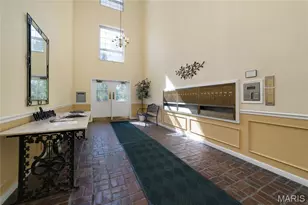 15593 Bedford Forge Dr, Chesterfield, MO 63017 - Photo 3