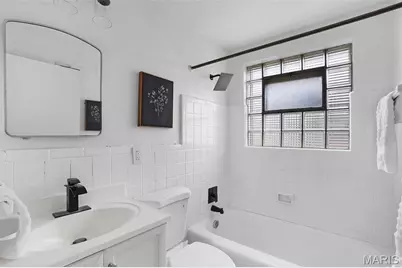 813 Chain Of Rocks Drive, Saint Louis, MO 63137 - Photo 13