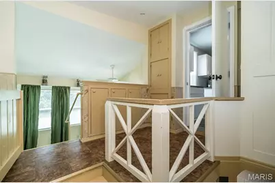 12502 Hillview Drive, Saint Louis, MO 63138 - Photo 15