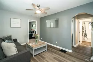 12502 Hillview Dr, Saint Louis, MO 63138 - Photo 3