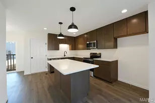 401 Sunset Hollow Drive, Wentzville, MO 63385 - Photo 5