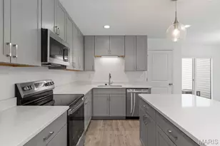 401 Sunset Hollow Drive, Wentzville, MO 63385 - Photo 9