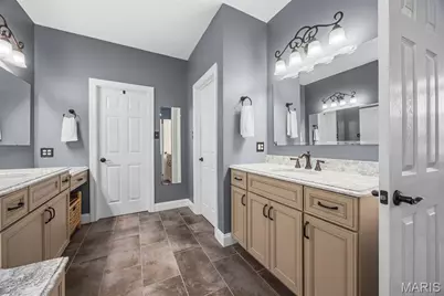 2021 Brook Hill Court, Chesterfield, MO 63017 - Photo 17