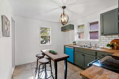 8728 Susan Avenue, Saint John, MO 63114 - Photo 15