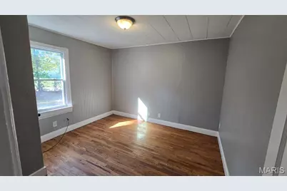 5717 Beldon Drive, Saint Louis, MO 63136 - Photo 9