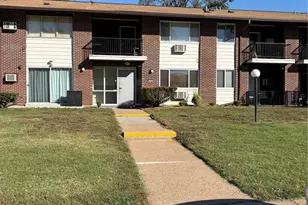 7407 Sieloff Dr, Hazelwood, MO 63042 - Photo 1