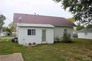 215 S Cuivre St, Bowling Green, MO 63334 - Photo 33