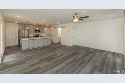 136 Tiber Way, Saint Charles, MO 63301 - Photo 7