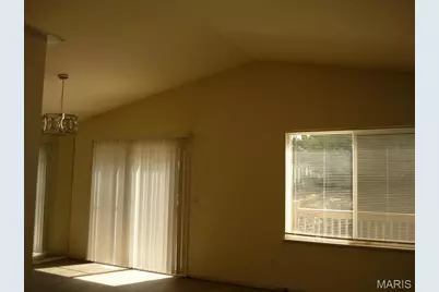 1221 Mendoza Drive, Saint Peters, MO 63376 - Photo 9