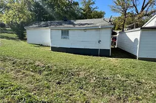 17 Vine St, Park Hills, MO 63601 - Photo 7