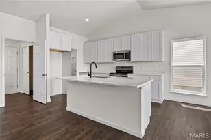 1531 Winding Mdws Dr, Fenton, MO 63026 - Photo 11