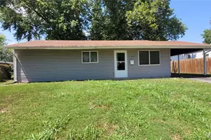 2465 Grants Pkwy, Florissant, MO 63031 - Photo 25