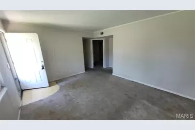 2465 Grants Parkway, Florissant, MO 63031 - Photo 11