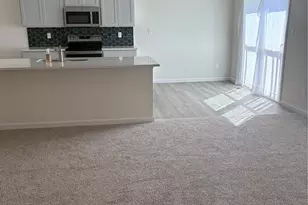 356 Winding Bluffs Ct, Fenton, MO 63026 - Photo 7