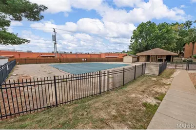 9 Fairways Circle #B, Saint Charles, MO 63303 - Photo 21