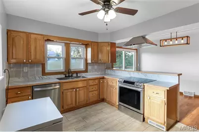 300 Lincoln Drive, Fredericktown, MO 63645 - Photo 7