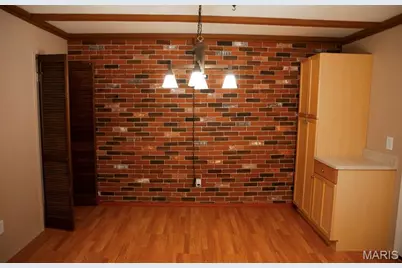 10573 Carroll Wood Way, Saint Louis, MO 63128 - Photo 9