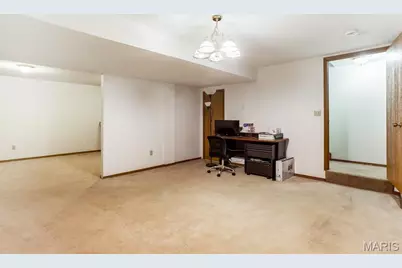 2112 New Sun Drive, Florissant, MO 63031 - Photo 23
