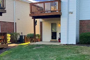 1438 Peacock Ln, Brentwood, MO 63144 - Photo 13