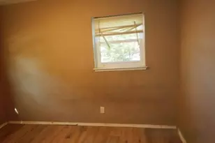 10038 Balboa Dr, Saint Louis, MO 63136 - Photo 5