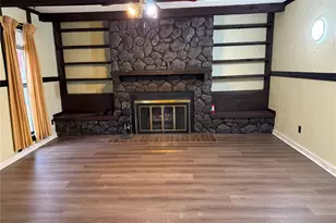 22 Bon Price Ter, Saint Louis, MO 63132 - Photo 5