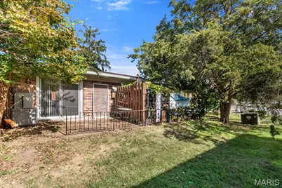 10682 Carroll Wood Way, Saint Louis, MO 63128 - Photo 21