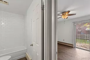 10682 Carroll Wood Way, Saint Louis, MO 63128 - Photo 17