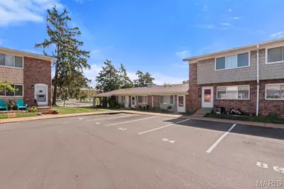10682 Carroll Wood Way, Saint Louis, MO 63128 - Photo 5