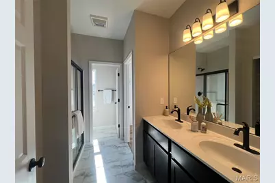 180 Hank's Close #180 STB, Washington, MO 63090 - Photo 5