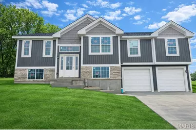 180 Hank's Close #180 STB, Washington, MO 63090 - Photo 1