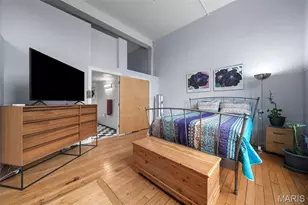 4242 Laclede Ave, Saint Louis, MO 63108 - Photo 9