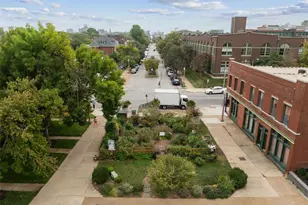 4242 Laclede Ave, Saint Louis, MO 63108 - Photo 19