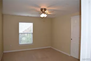 354 Birchwood Crossing Ln, Maryland Heights, MO 63043 - Photo 33