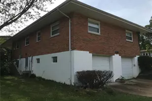 9040 Crest Oak Ln, Saint Louis, MO 63126 - Photo 17