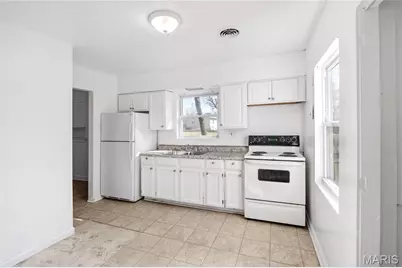 1238 Maple Avenue, Saint Louis, MO 63138 - Photo 7