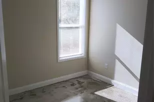 613 S Florissant Rd, Ferguson, MO 63135 - Photo 7