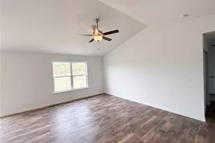 917 Gimli Ln, Wright City, MO 63390 - Photo 13