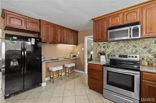 62 W Cardigan Dr, Florissant, MO 63135 - Photo 15