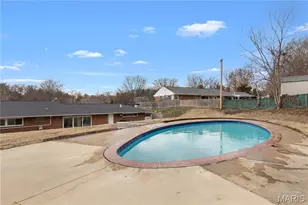 62 W Cardigan Dr, Florissant, MO 63135 - Photo 29