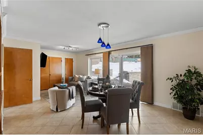 62 W Cardigan Drive, Florissant, MO 63135 - Photo 9