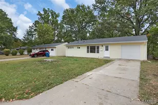 10140 Dellridge Ln, Dellwood, MO 63136 - Photo 3