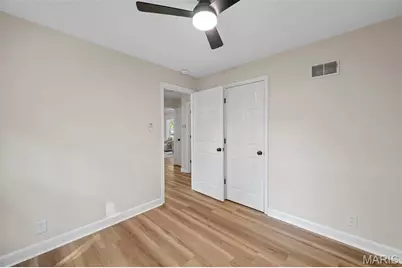 6870 Foxcroft Drive, Saint Louis, MO 63123 - Photo 19