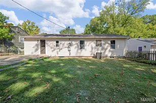 6870 Foxcroft Dr, Saint Louis, MO 63123 - Photo 35