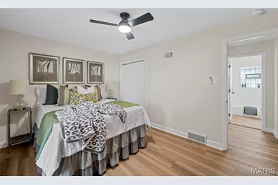 6870 Foxcroft Drive, Saint Louis, MO 63123 - Photo 5