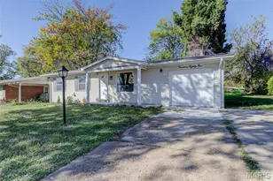 1481 Werremeyer Pl, Creve Coeur, MO 63132 - Photo 3