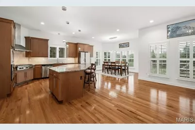 327 Chasselle Lane, Saint Louis, MO 63141 - Photo 13