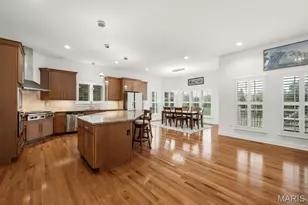 327 Chasselle Ln, Saint Louis, MO 63141 - Photo 13