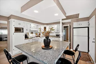 277 Ramsey Ln, Ballwin, MO 63021 - Photo 3