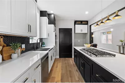 3407 Giles, Saint Louis, MO 63116 - Photo 9